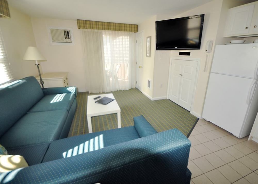 Cape Winds Resort Hyannis Bagian luar foto
