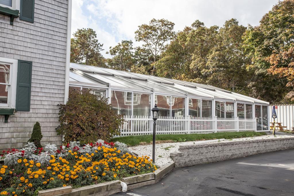 Cape Winds Resort Hyannis Bagian luar foto