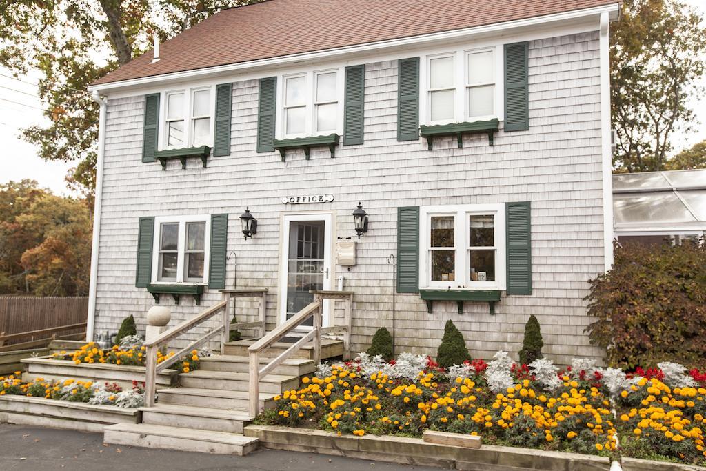 Cape Winds Resort Hyannis Bagian luar foto