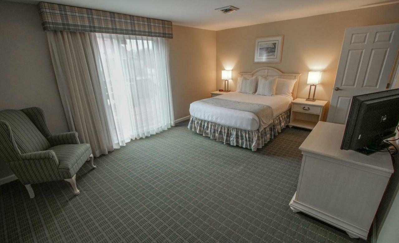 Cape Winds Resort Hyannis Bagian luar foto